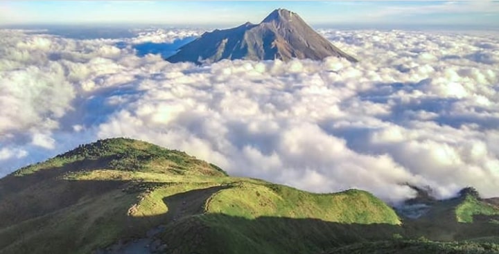 merapi merbabu menoreh