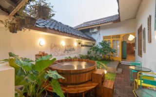 Wonderloft Hostel Jogja, Akomodasi Super Hemat dengan Jacuzzi Outdoor wonderloft hostel jogja