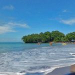 Harga-Tiket-dan-Rute-Menuju-Lokasi-Pantai-Batu-Karas