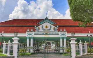Fakta Unik Keraton Yogyakarta, Sumber Kekayaan dan Gaji Raja fakta unik keraton yogyakarta