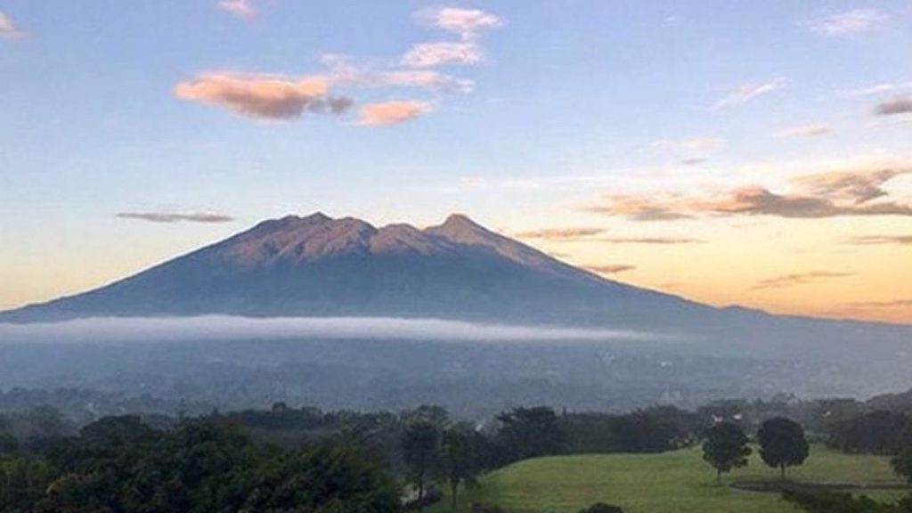 gunung salak