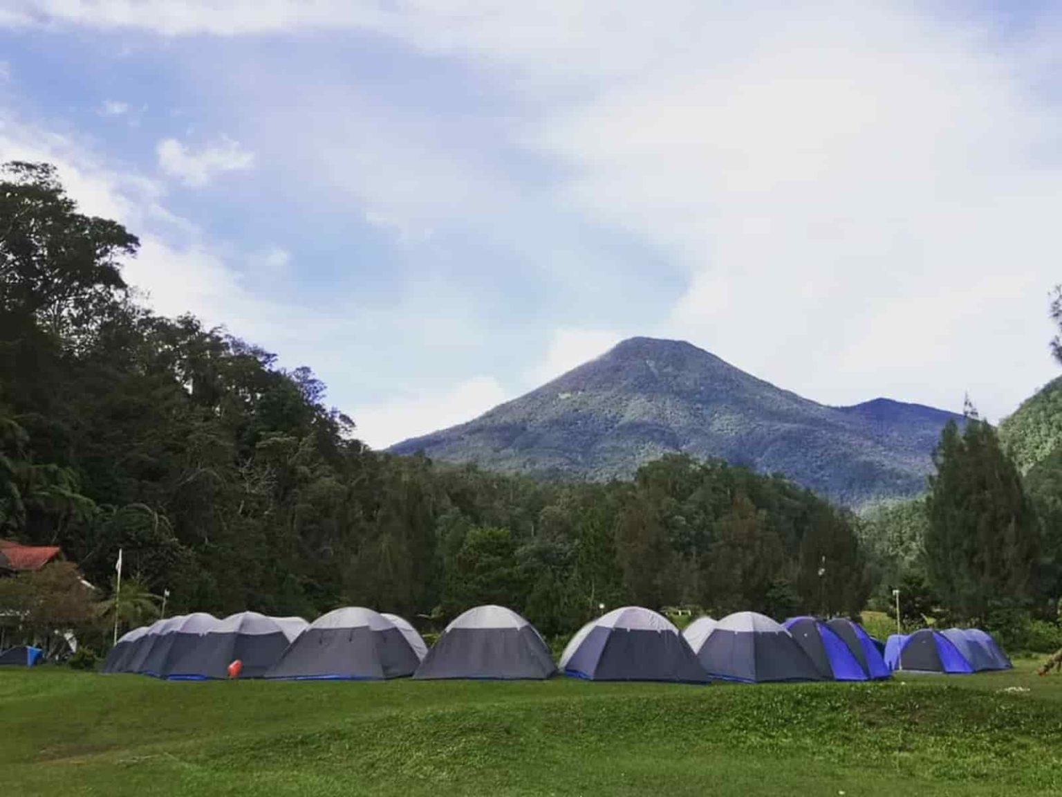 7 Tempat Camping Keluarga di Bogor untuk Staycation di Akhir Pekan